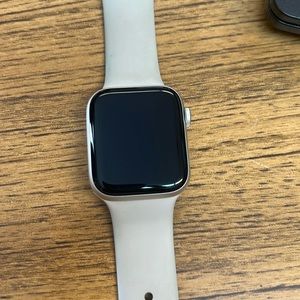 Apple Watch SE 44mm